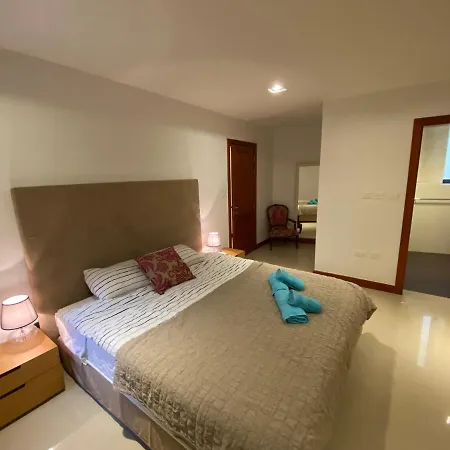 Luxury Bay View 3 Bed 3 Bath Seafront In St Paul's Bay *