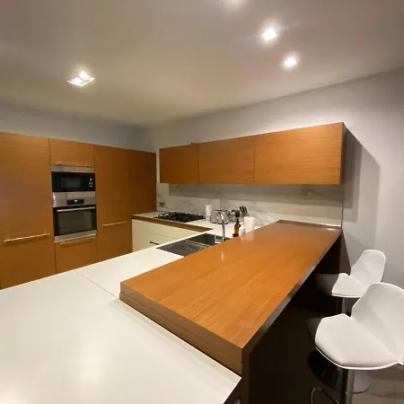 Διαμέρισμα Luxury Bay View 3 Bed 3 Bath Seafront In St Paul's Bay